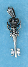 Model AGP76887 Gothic pendant with skull key